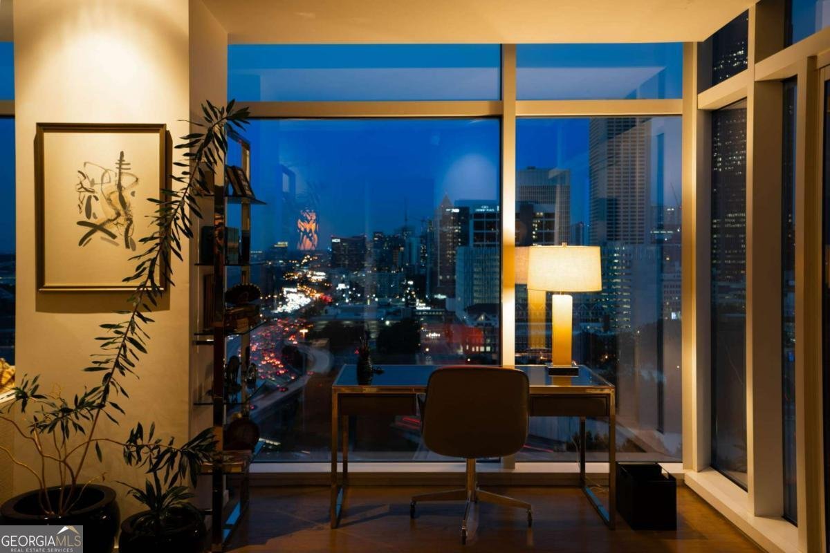 45 IVAN ALLEN JR Boulevard Atlanta - 9
