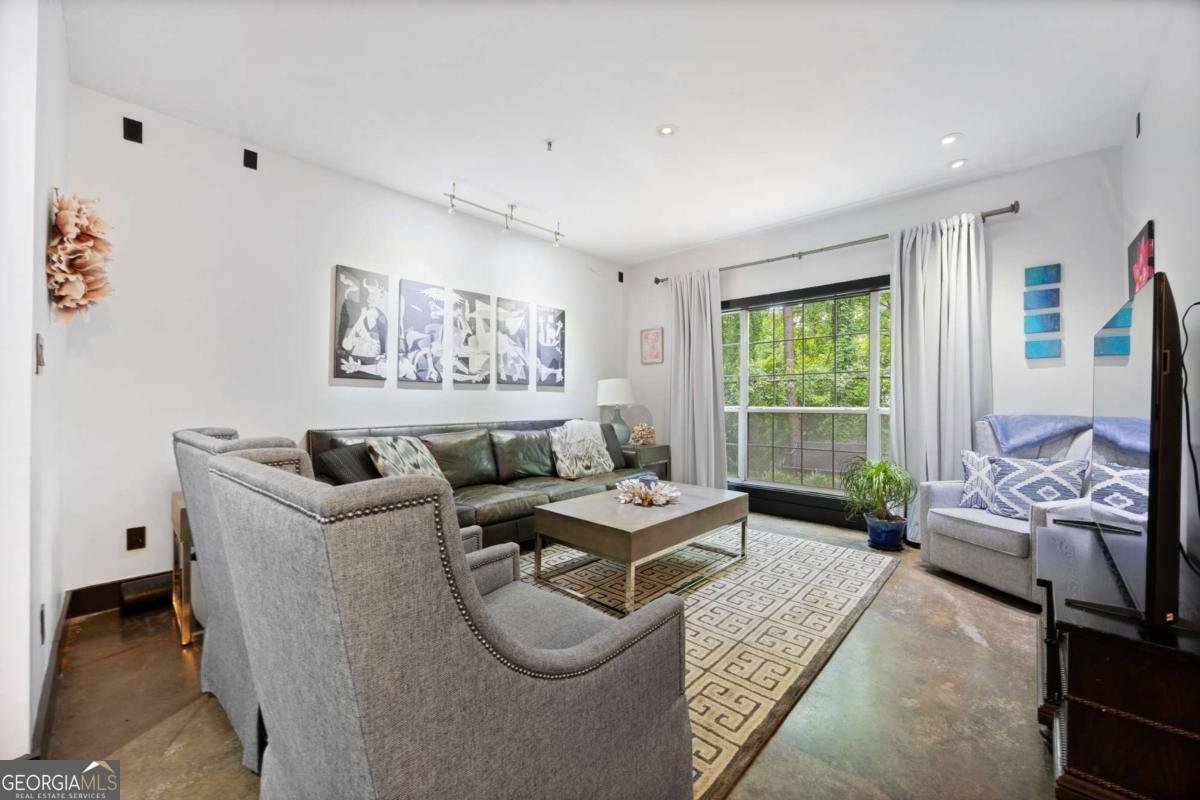 1250 Parkwood Circle Atlanta - 5
