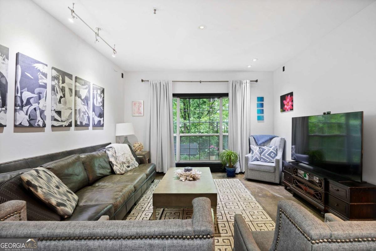 1250 Parkwood Circle Atlanta - 7