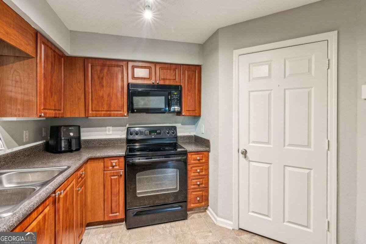 721 Beaufort Circle Duluth - 13