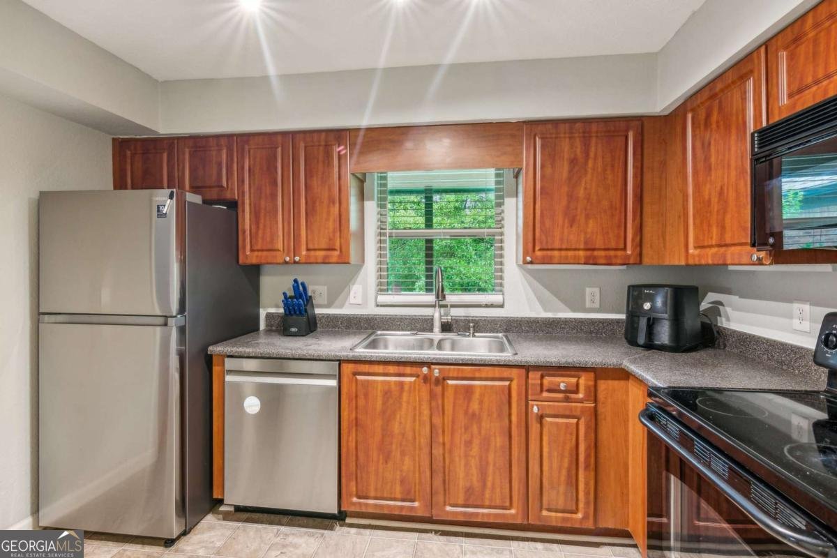 721 Beaufort Circle Duluth - 14