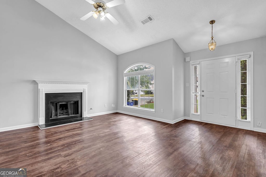 3020 Meadow Glen Pass Fairburn - 30