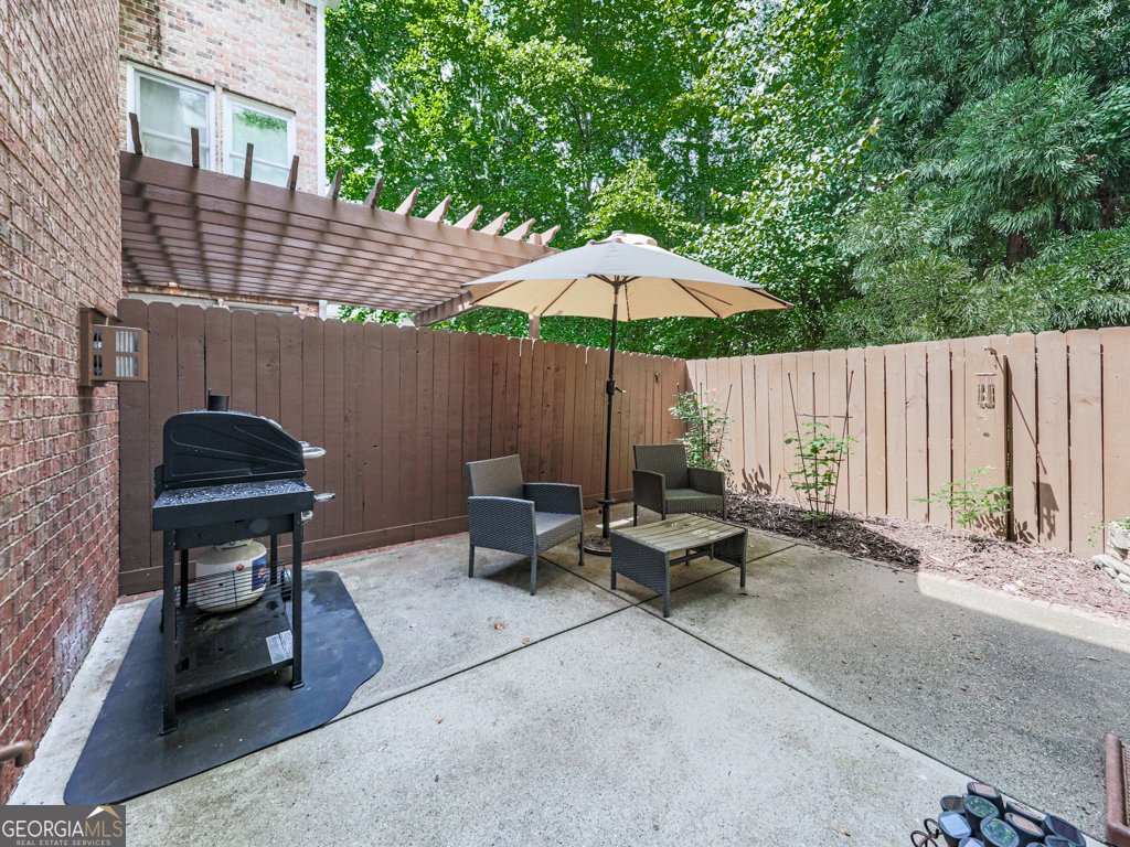 5605 Waters Edge Trail Roswell - 43