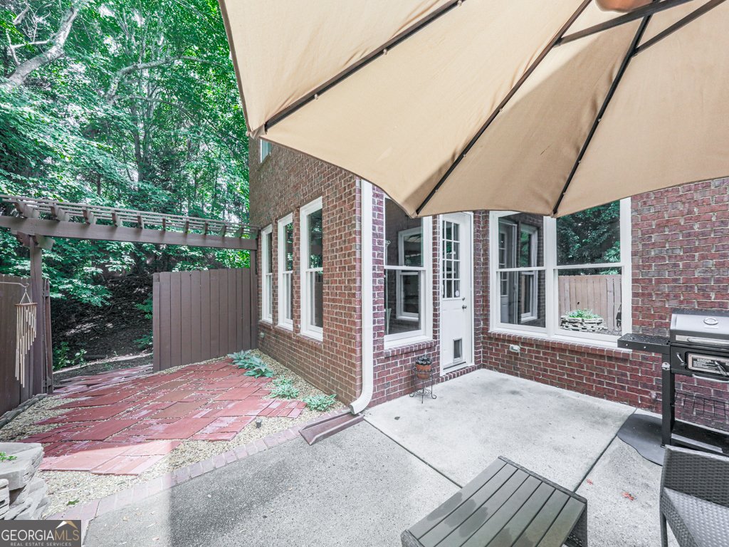 5605 Waters Edge Trail Roswell - 45