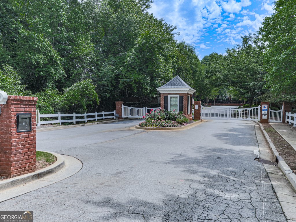 5605 Waters Edge Trail Roswell - 47