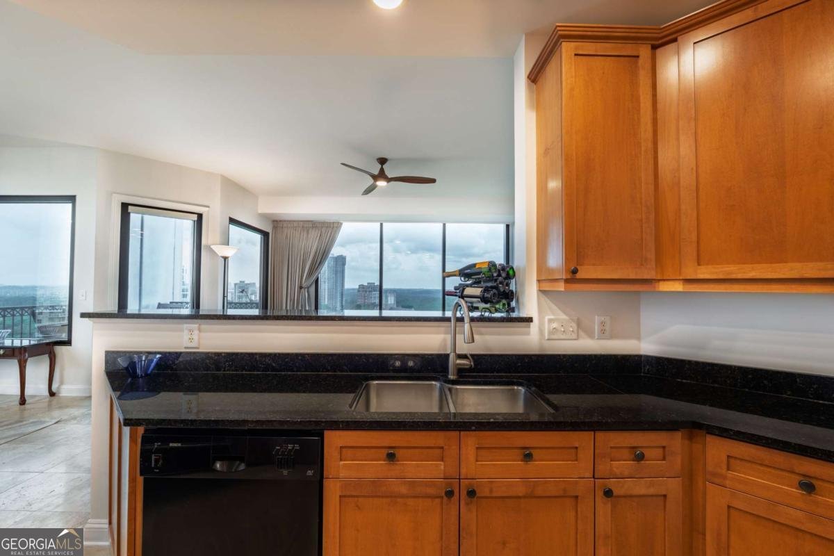 2828 Peachtree Road Atlanta - 11