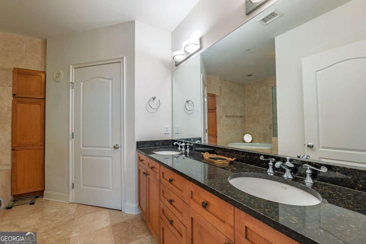 2828 Peachtree Road Atlanta - 16
