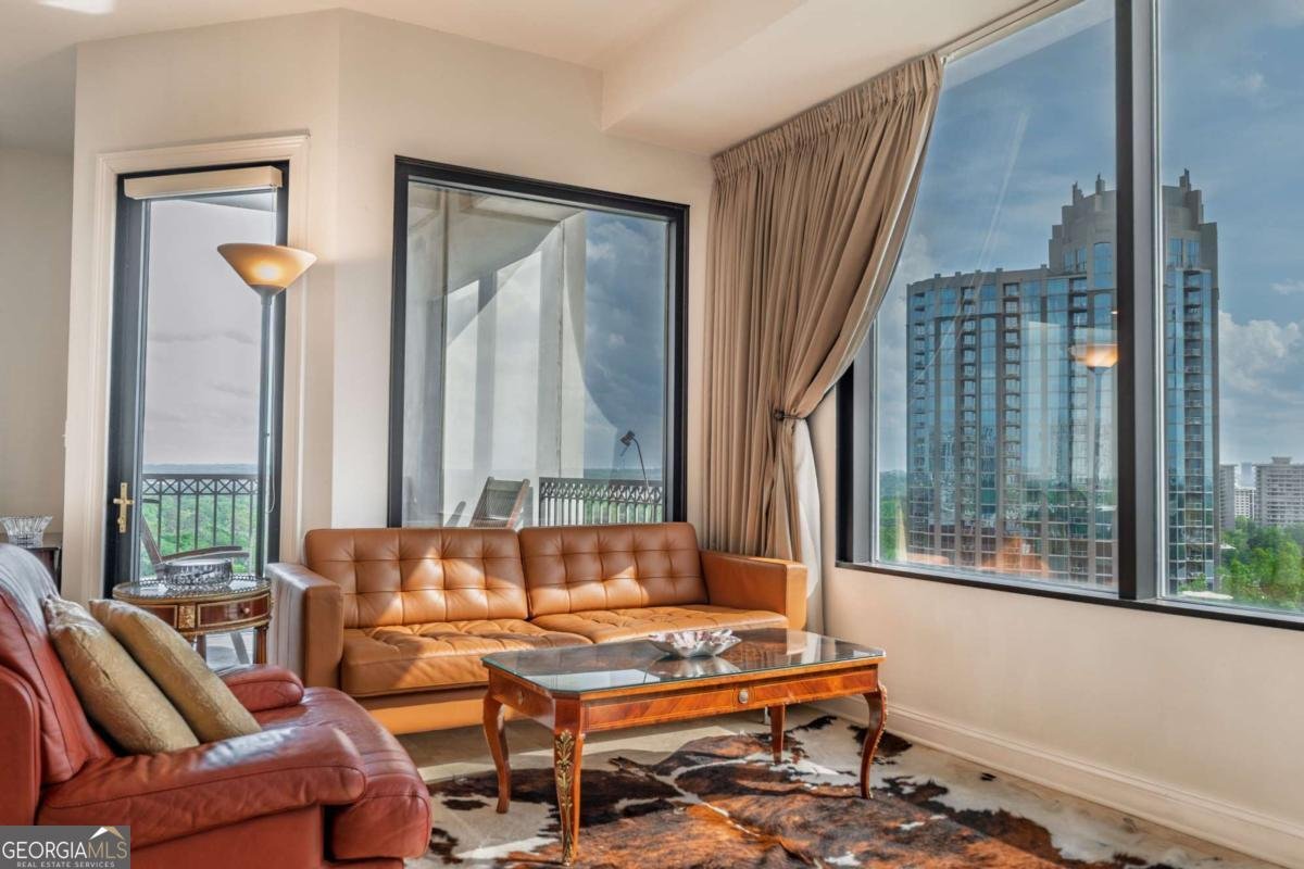 2828 Peachtree Road Atlanta - 3
