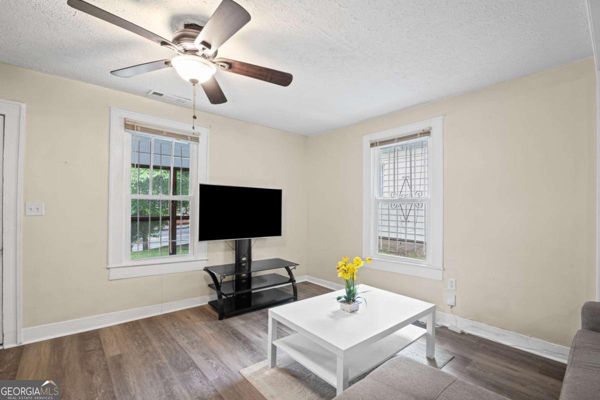 1591 Jonesboro Road Atlanta - 10