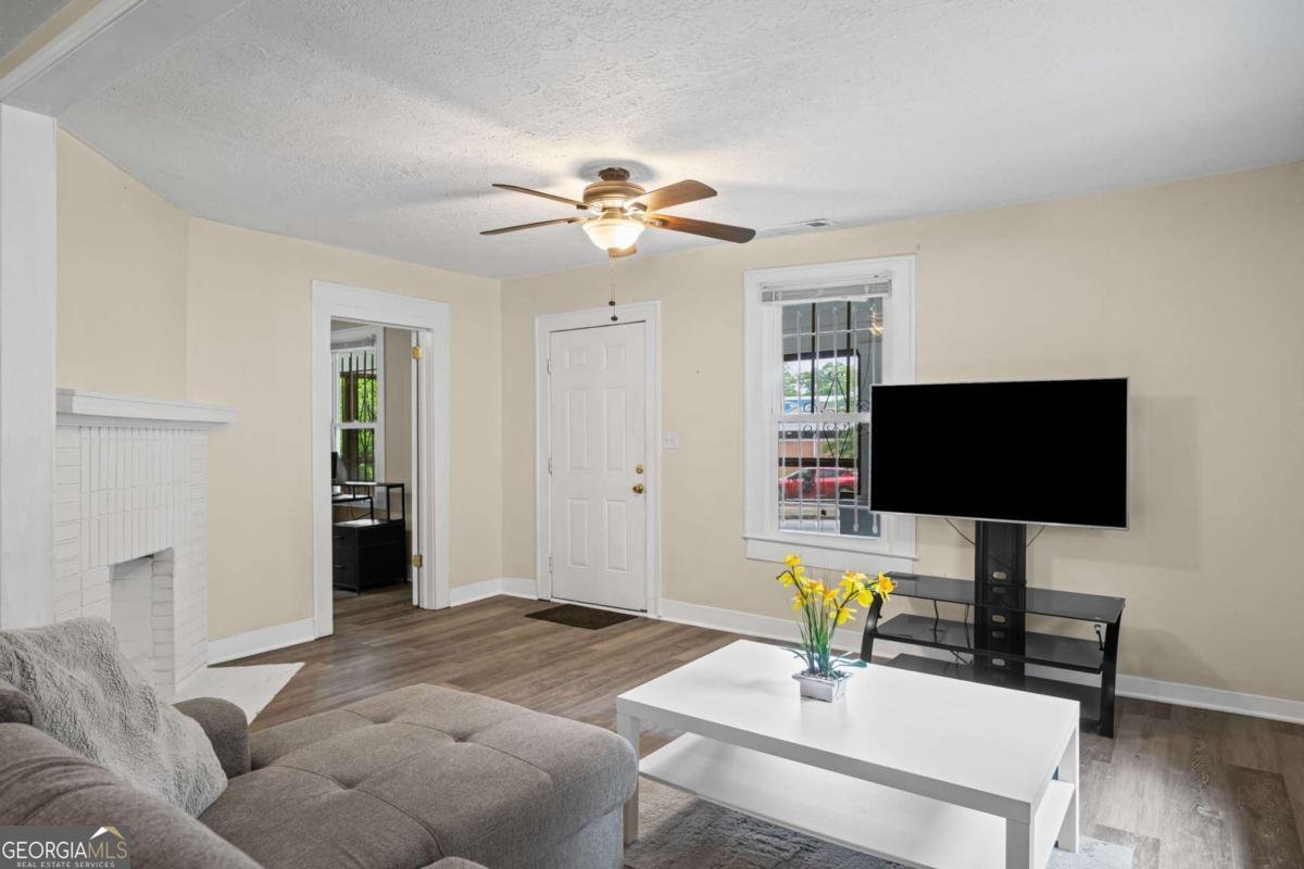 1591 Jonesboro Road Atlanta - 11