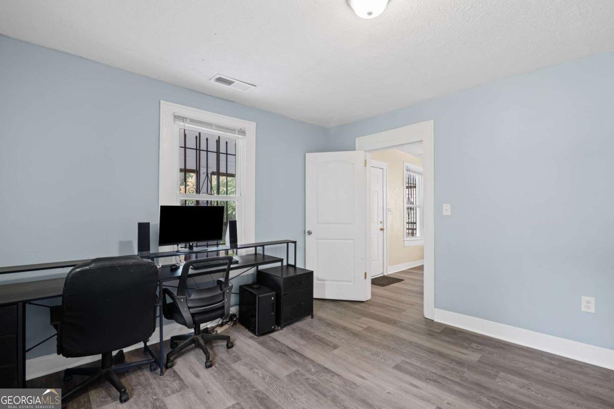 1591 Jonesboro Road Atlanta - 24