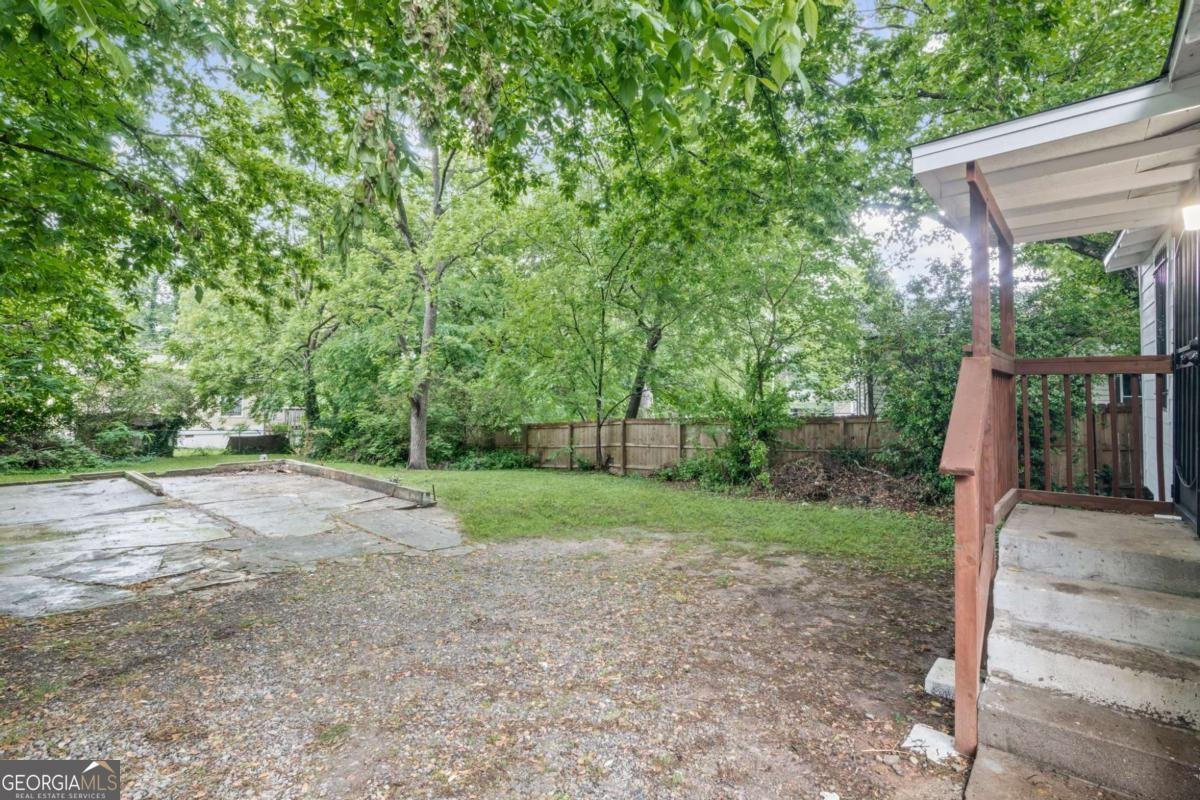 1591 Jonesboro Road Atlanta - 27