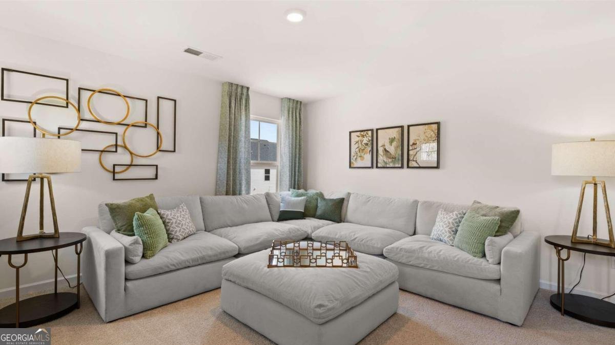 570 SILVER MOON Drive Loganville - 44