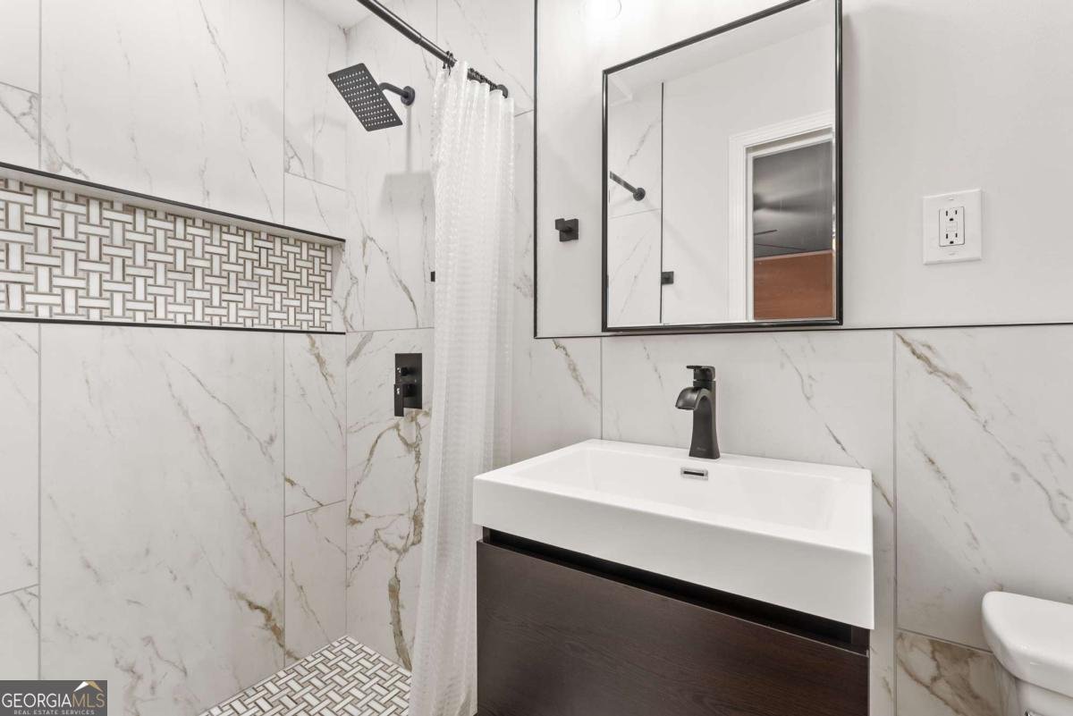 2511 Oak Avenue Tucker - 32