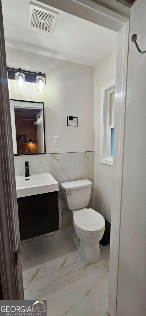 2511 Oak Avenue Tucker - 33