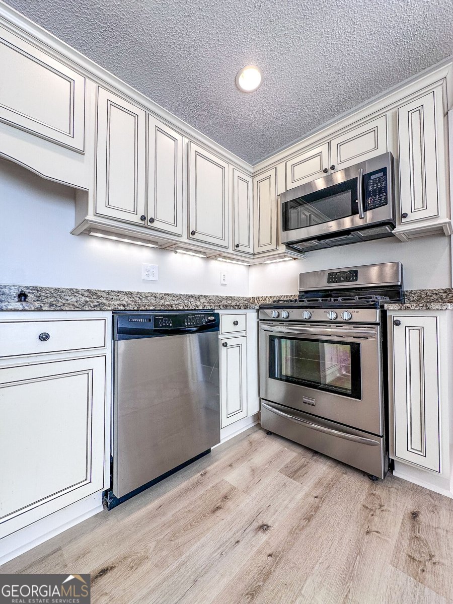 2160 Towne Manor Drive Kennesaw - 28