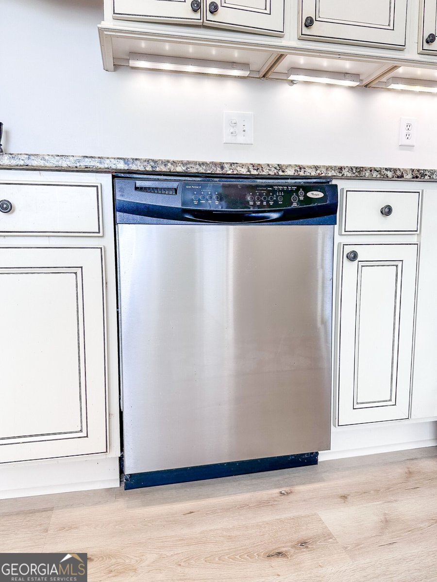 2160 Towne Manor Drive Kennesaw - 29