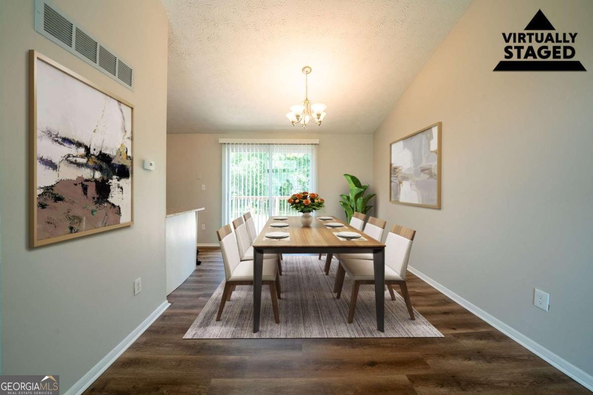 6082 Raintree Bend Lithonia - 4