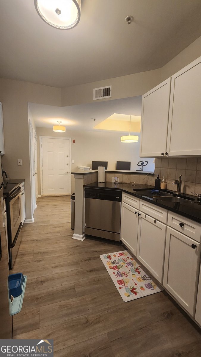 1250 Parkwood Circle Atlanta - 24