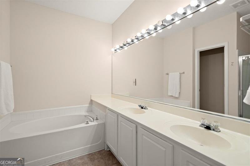 5361 MEDLOCK CORNERS Drive Peachtree Corners - 23