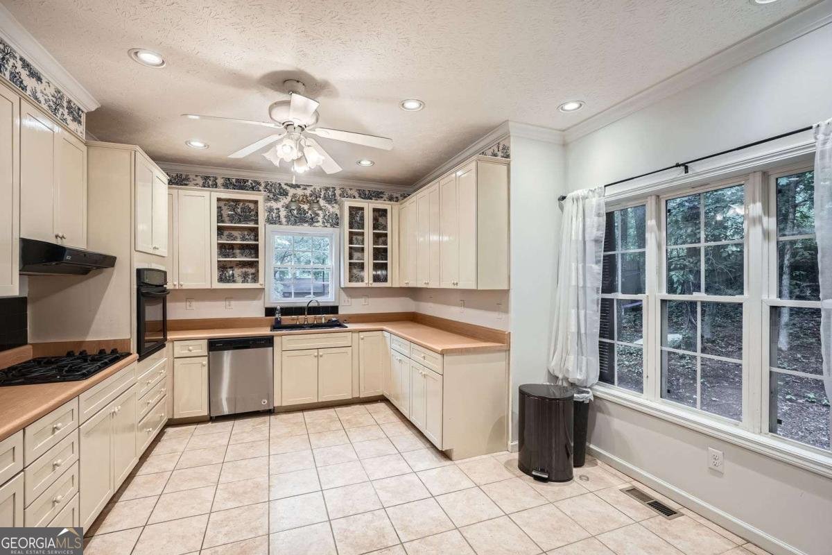 510 Aiken Drive Dallas - 11