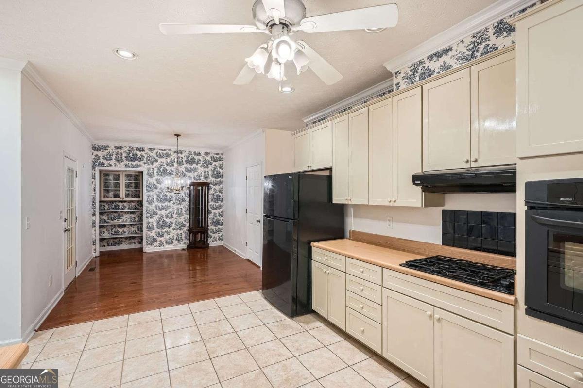 510 Aiken Drive Dallas - 13