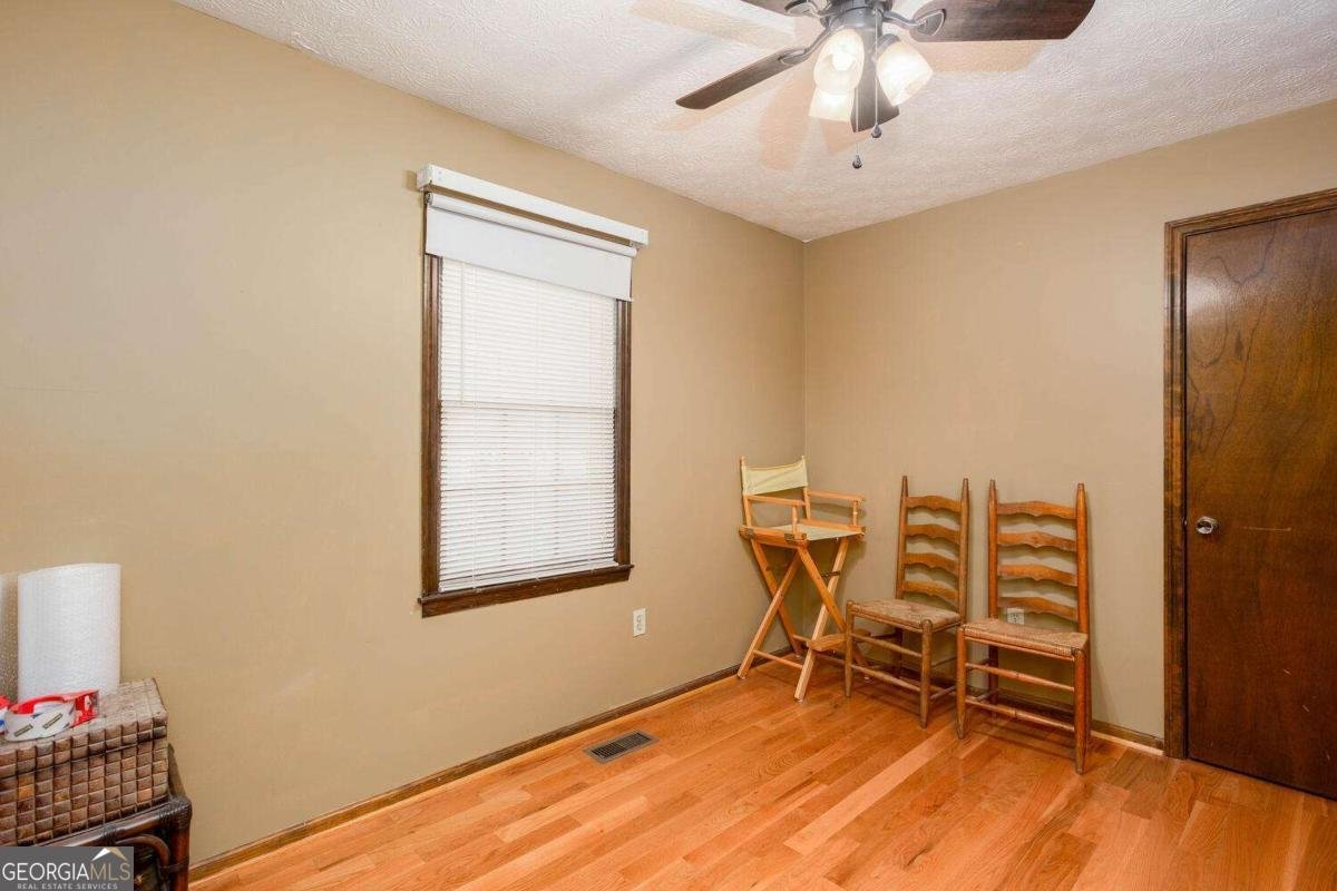 16 Pine Grove Road Cartersville - 27