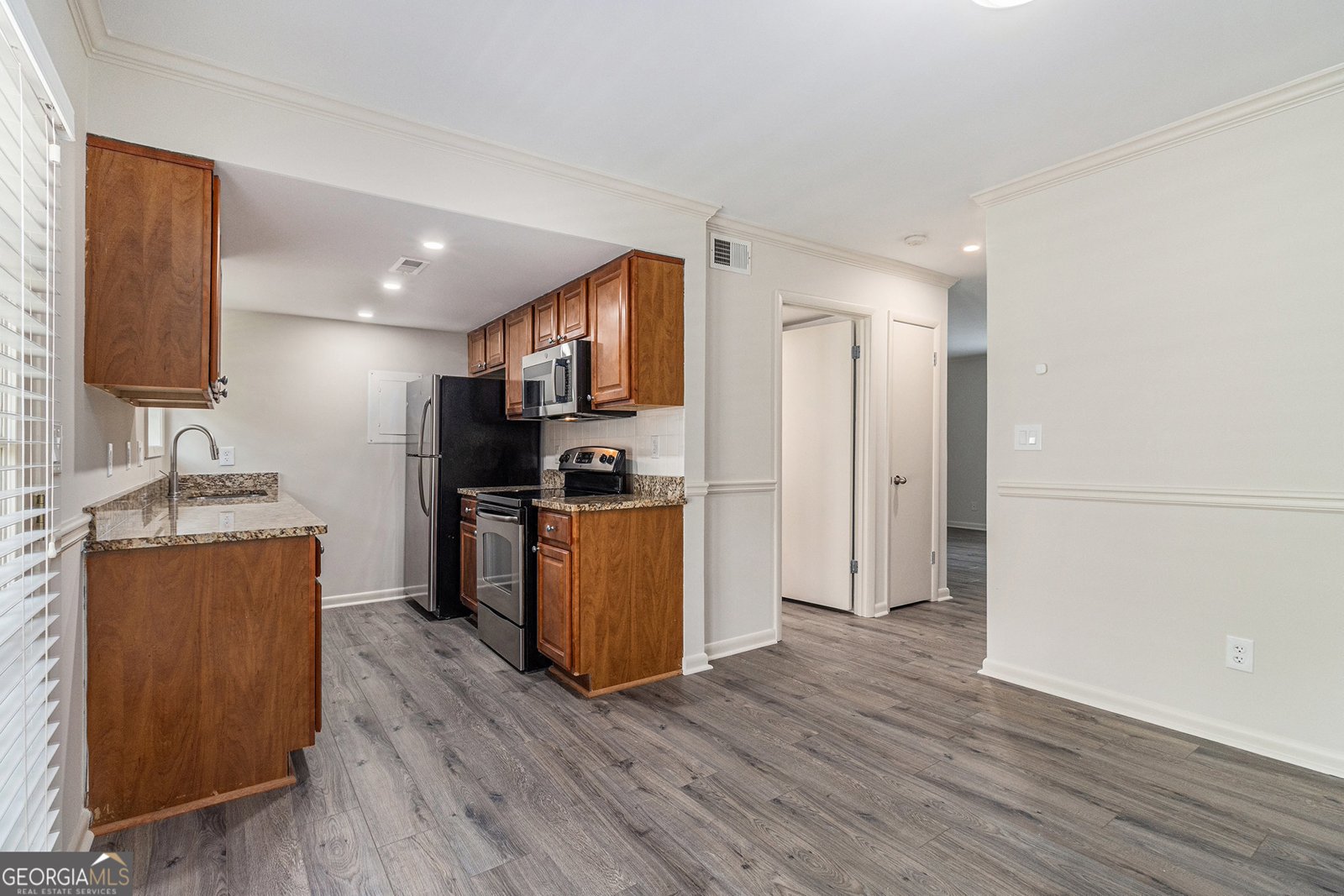 6900 Roswell Road Atlanta - 7
