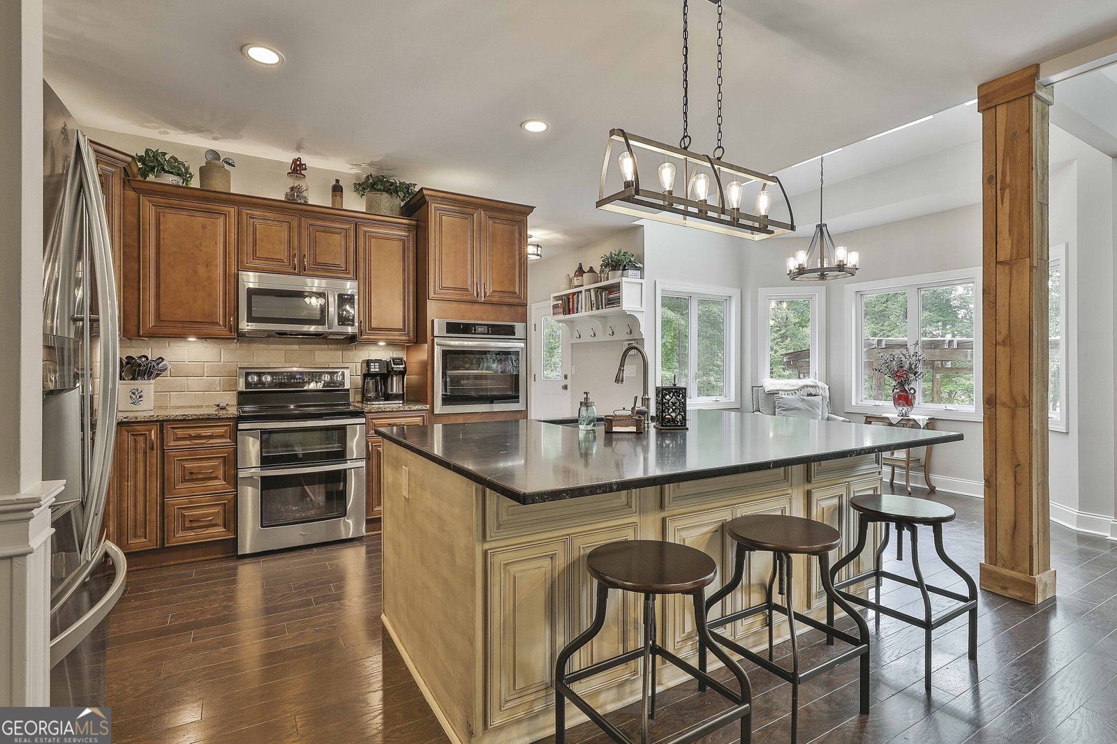 522 PALMETTO TYRONE RD(3.2 Acres) Newnan - 31