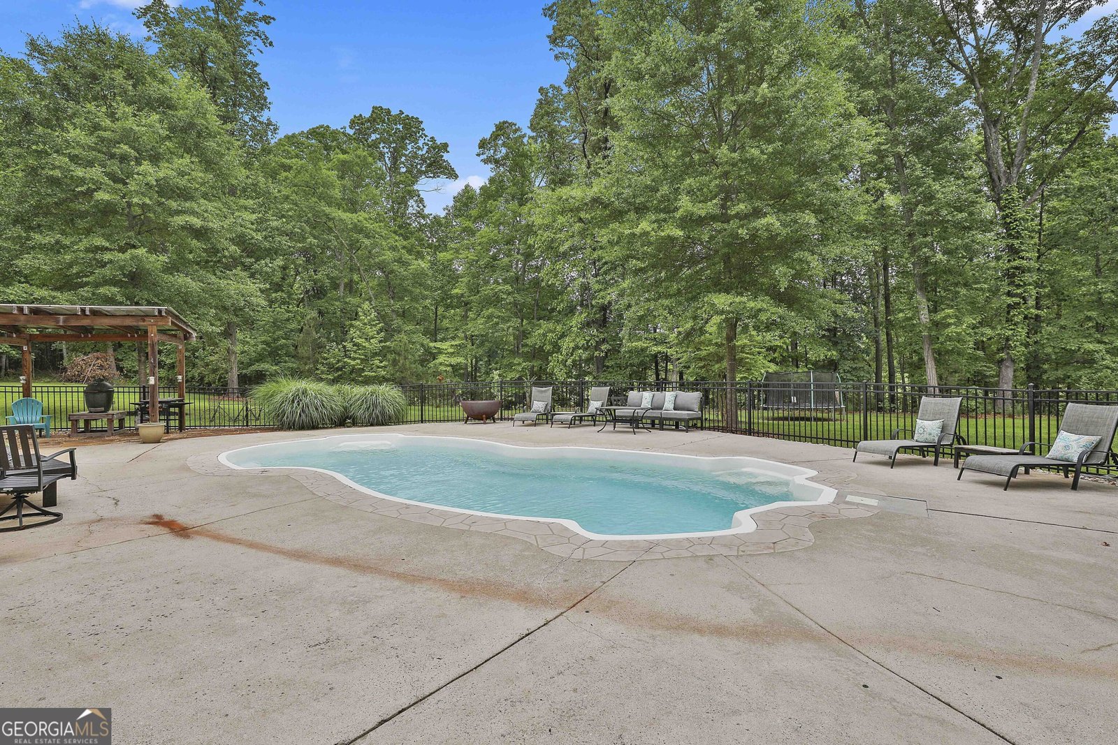 522 PALMETTO TYRONE RD(3.2 Acres) Newnan - 77