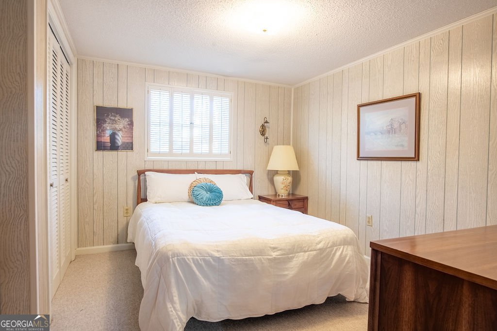 615 Larry Drive Ringgold - 27