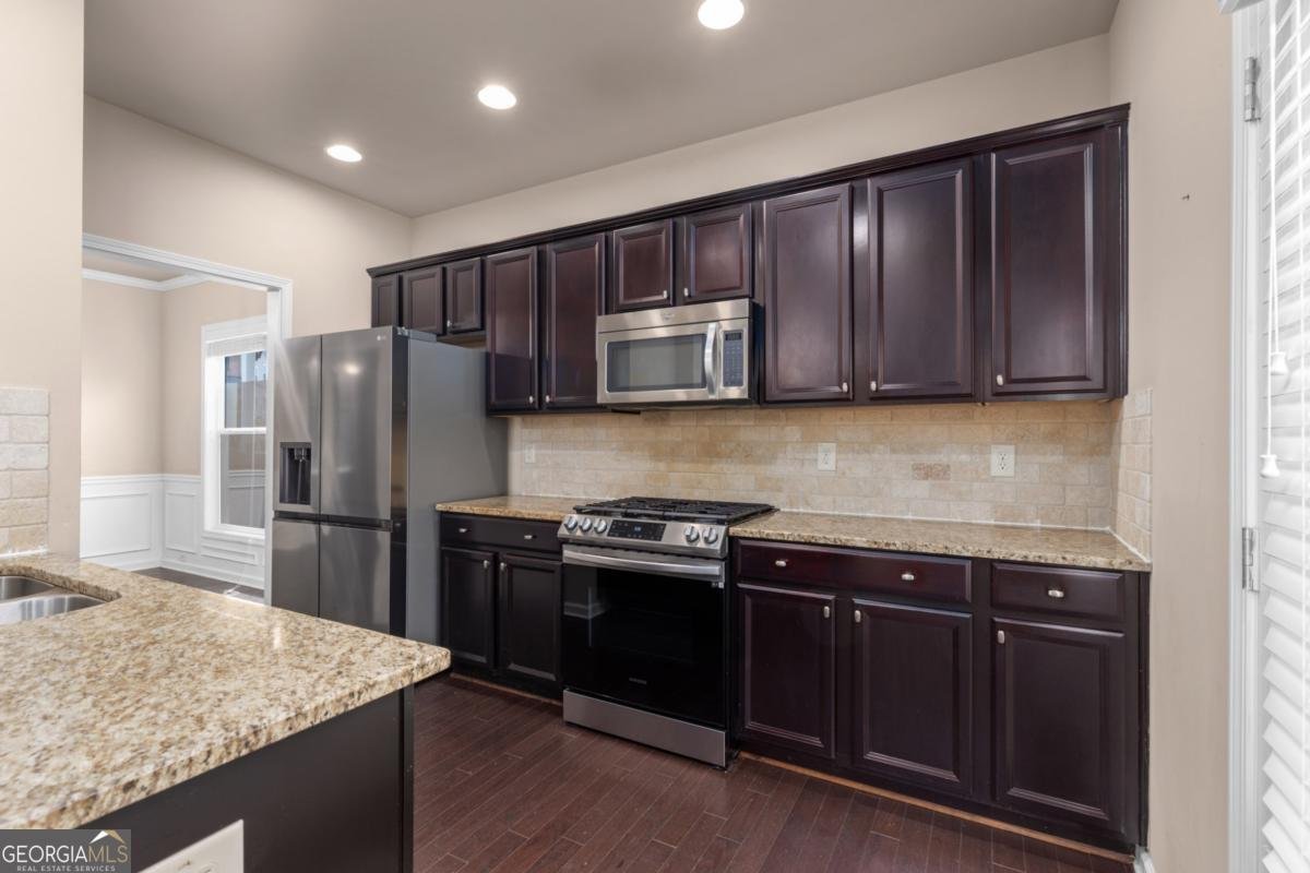 1212 Lake Point Way Suwanee - 18