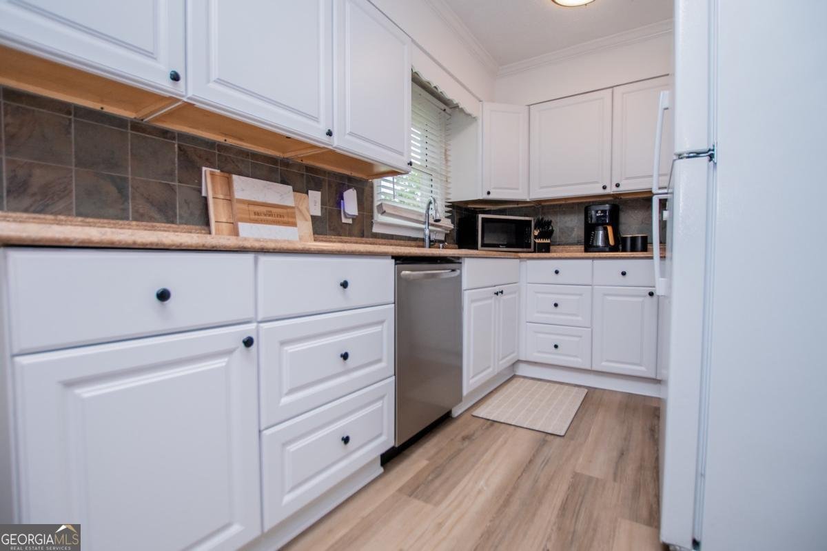 4529 Lakeview Drive Powder Springs - 10