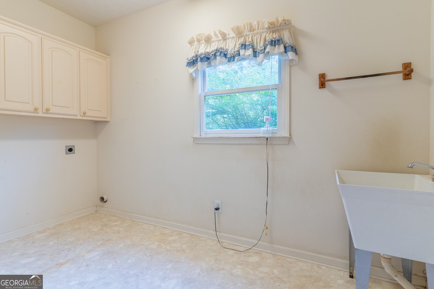 1210 Lancelot Court Loganville - 32