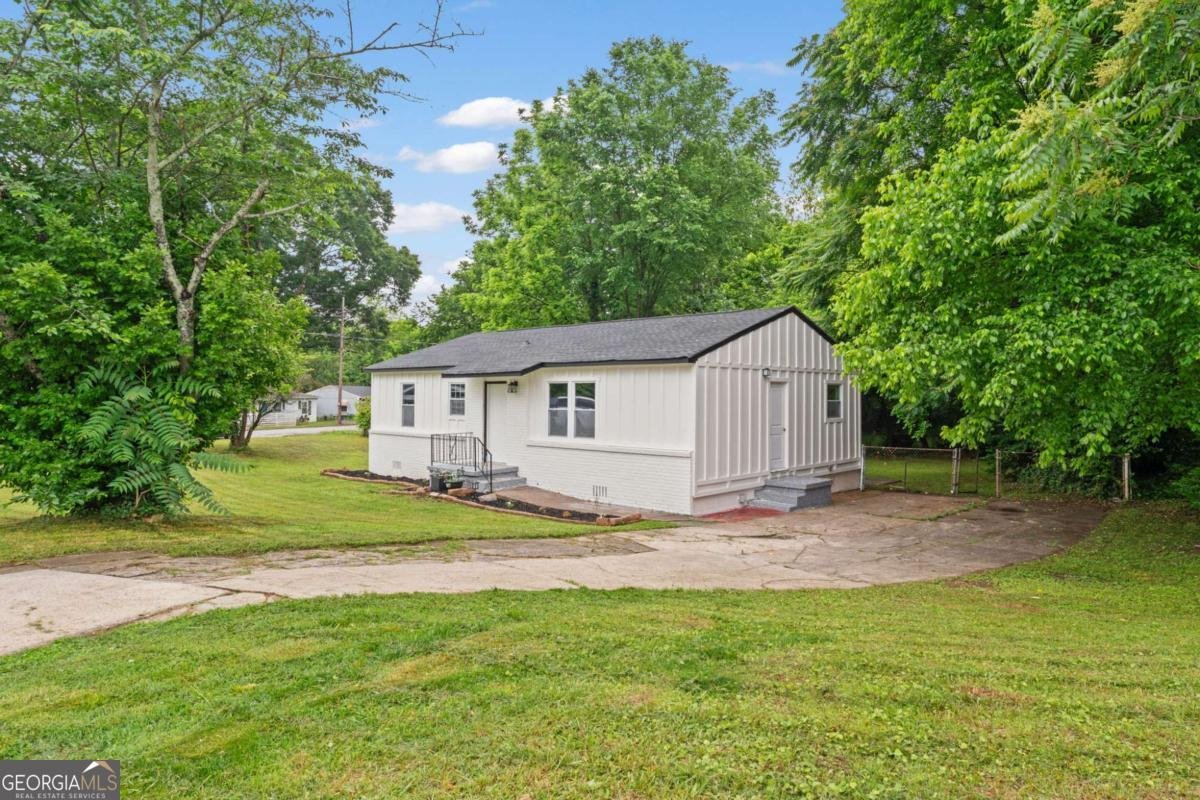 1350 Redford Drive Atlanta - 2