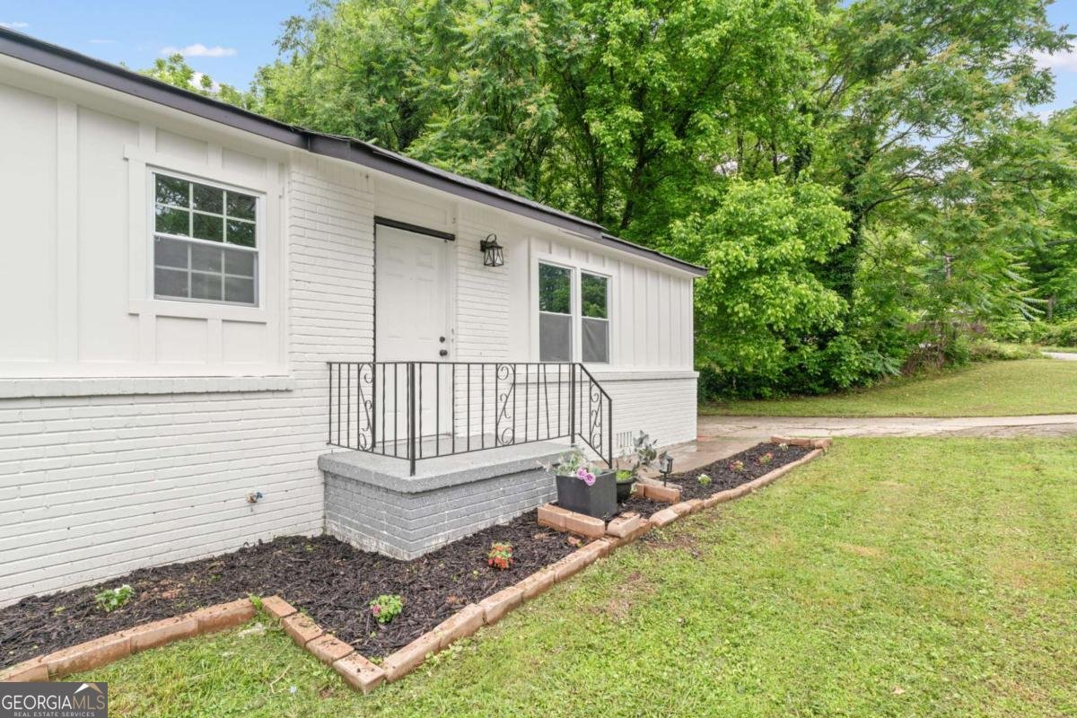 1350 Redford Drive Atlanta - 3