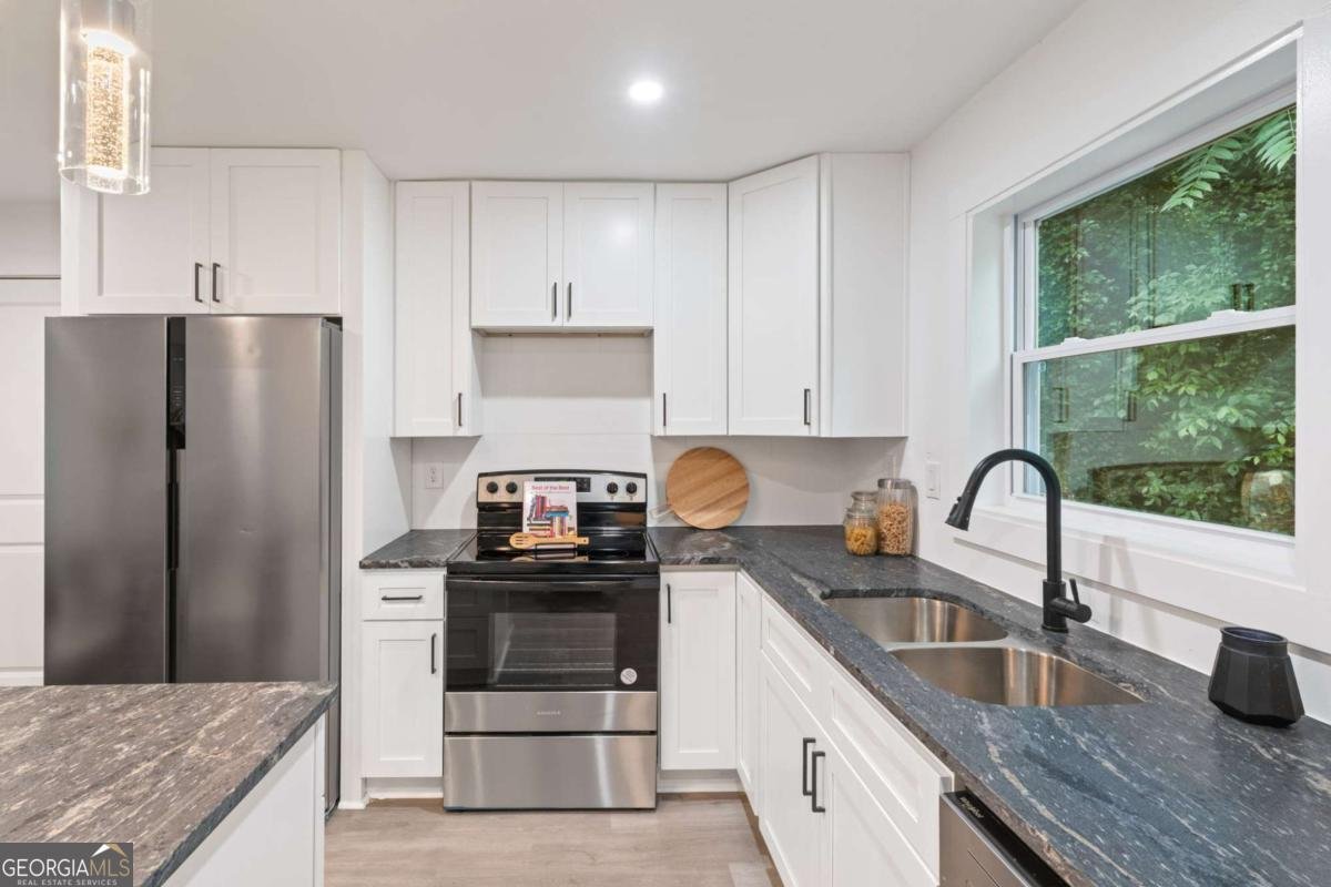 1350 Redford Drive Atlanta - 9