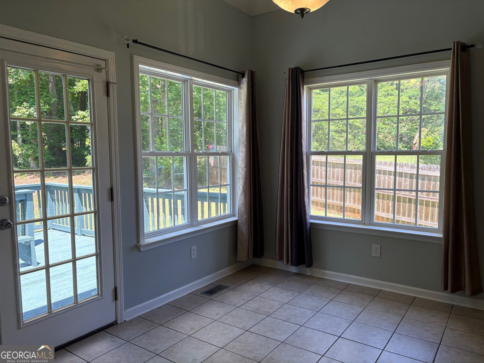 2828 Hicks Road Marietta - 27
