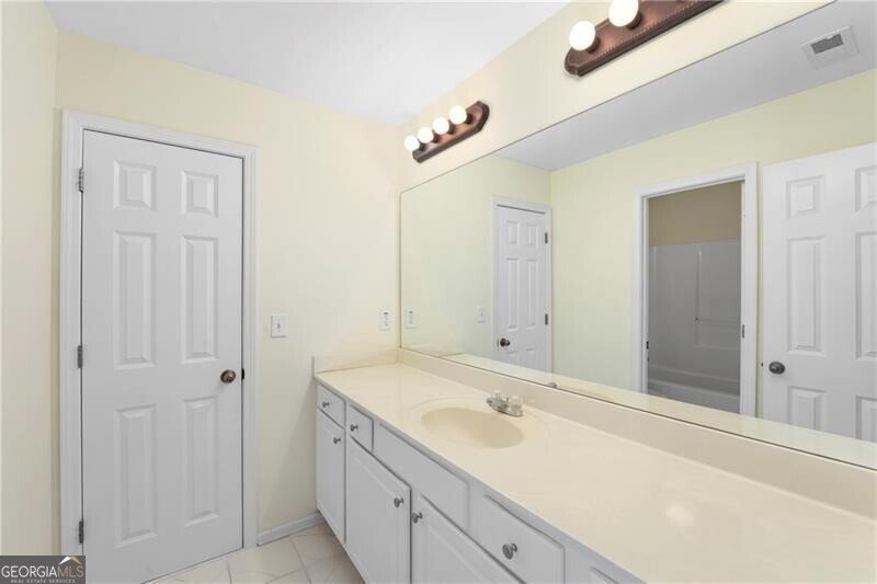4942 Brown Leaf Drive Powder Springs - 39