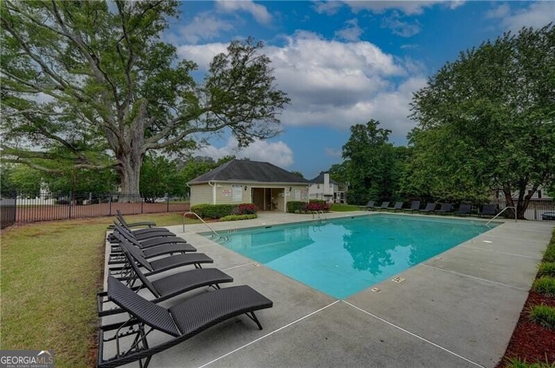 4942 Brown Leaf Drive Powder Springs - 48