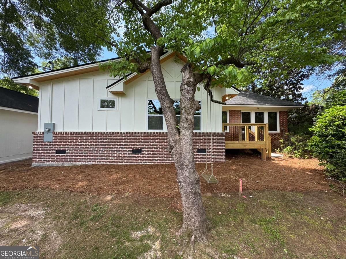280 Holman Avenue Athens - 53