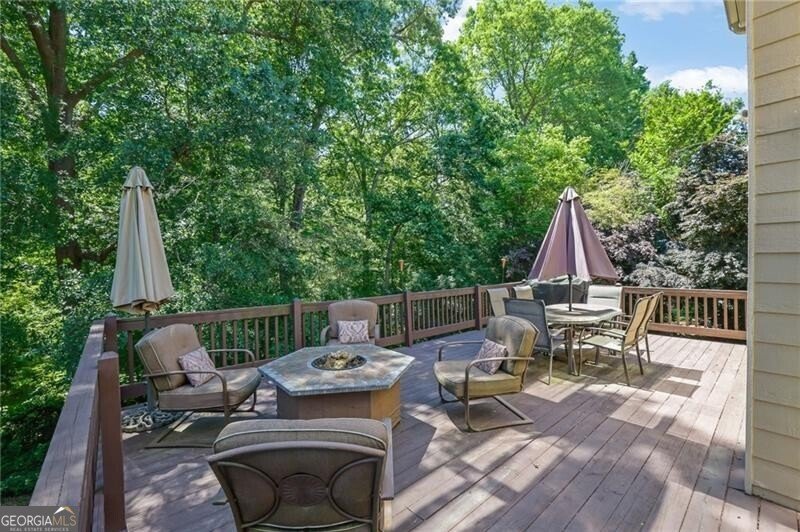 765 Vinings Estates Drive Mableton - 33