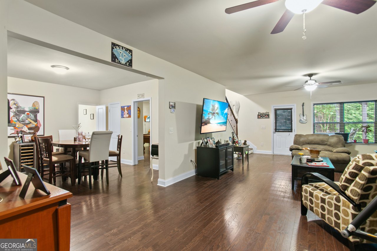 436 Barnett Street Woodstock - 41