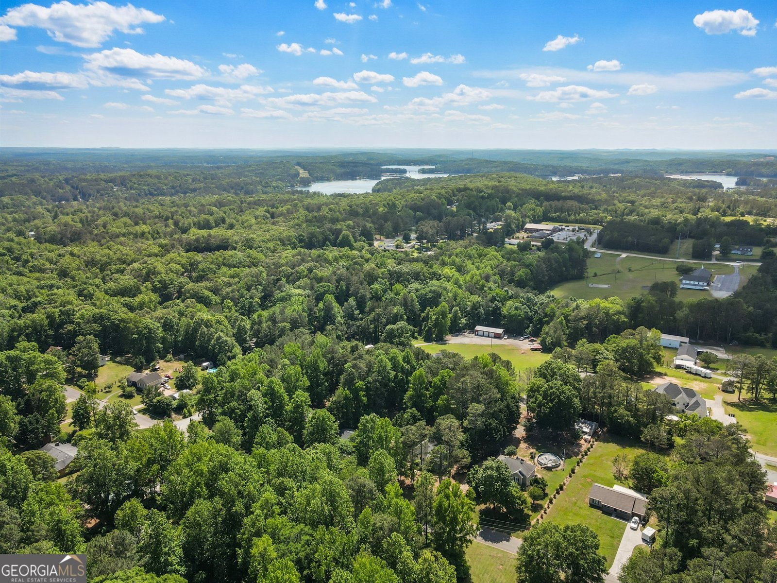 6637 Oak Farm Drive Acworth - 55