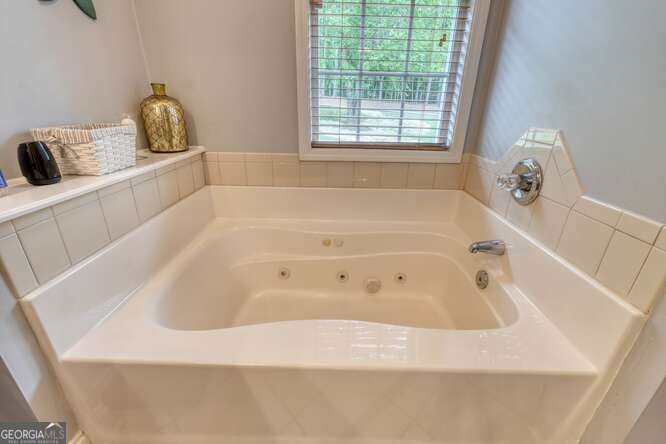 302 Brook Green Court Blairsville - 33