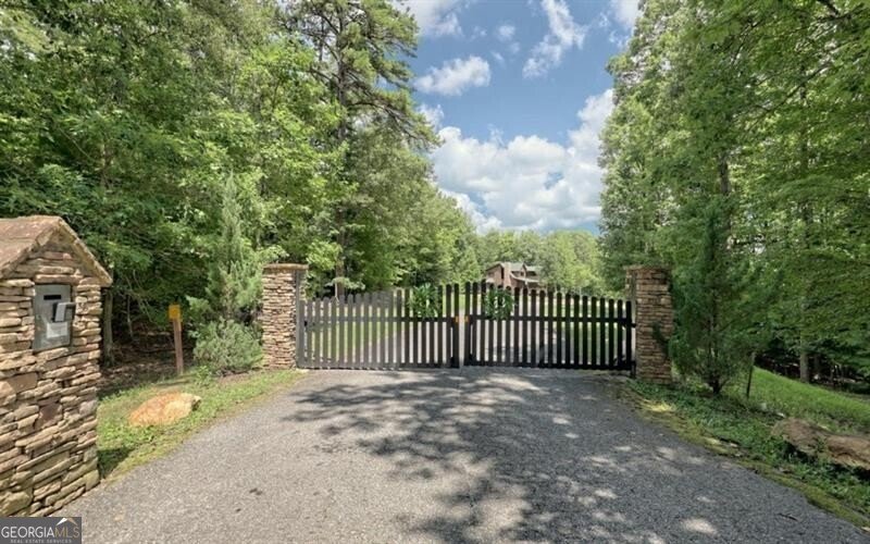 620 Clay Drive Blairsville - 33