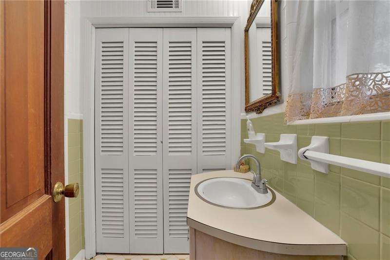 1125 Lanier Drive Marietta - 24