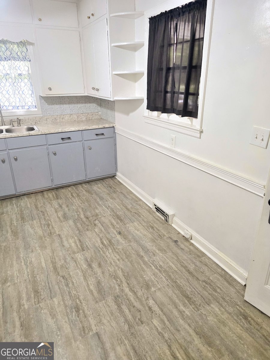 142 Wilshire Road Rome - 17
