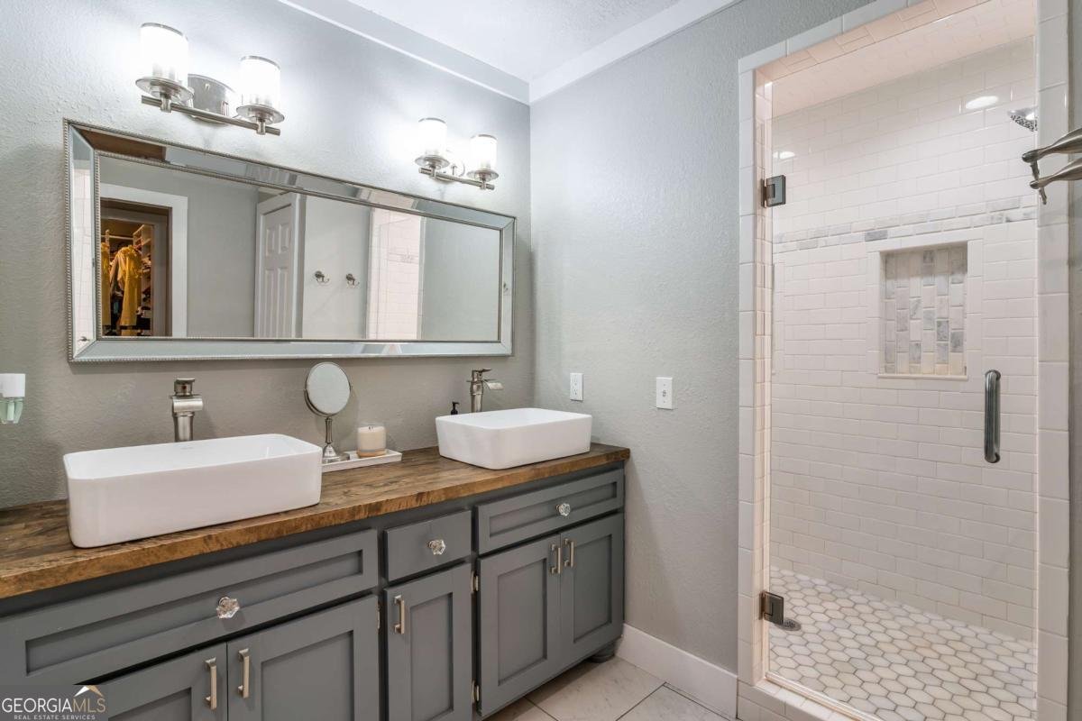 138 Mccombs Drive Blairsville - 32