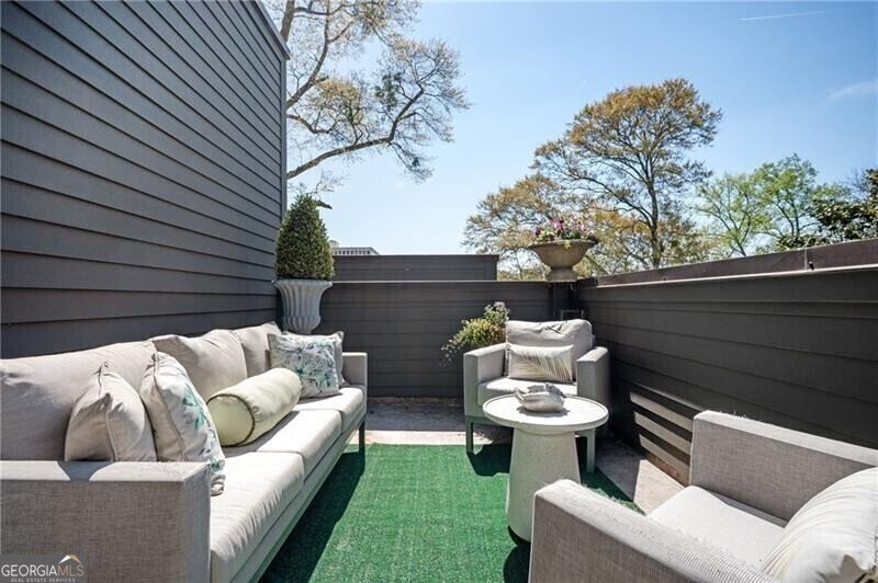 1821 Huntington Hills Lane Atlanta - 2
